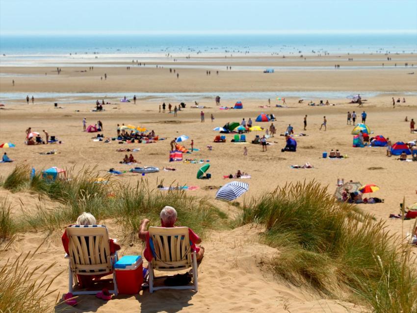Big Skies Platinum Plus Holiday Home With Wifi, Netflix, Dishwasher, Decking Camber 外观 照片